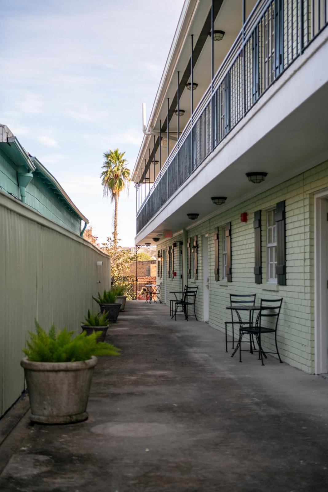 French Quarter Suites Hotel New Orleans  Kültér fotó
