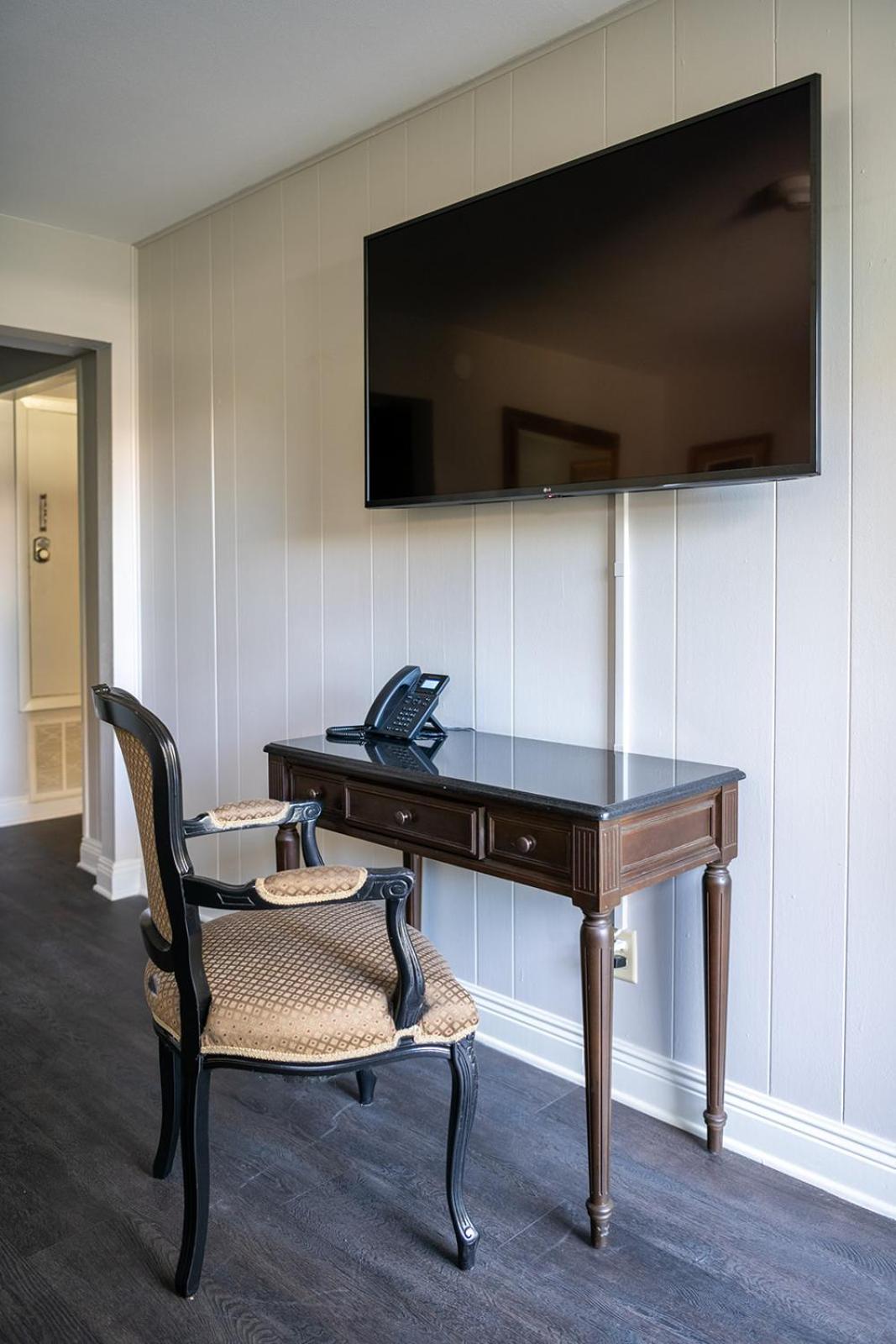 French Quarter Suites Hotel New Orleans  Kültér fotó