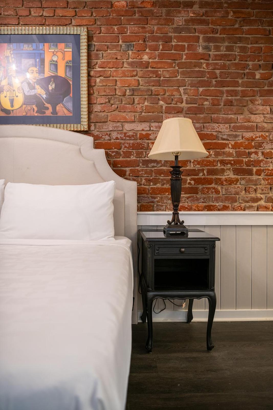 French Quarter Suites Hotel New Orleans  Kültér fotó