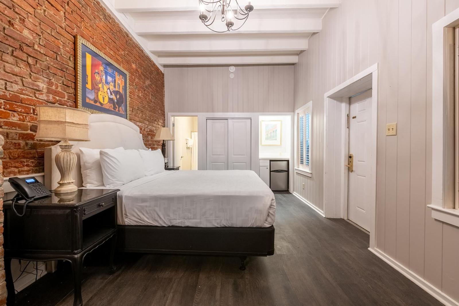 French Quarter Suites Hotel New Orleans  Kültér fotó