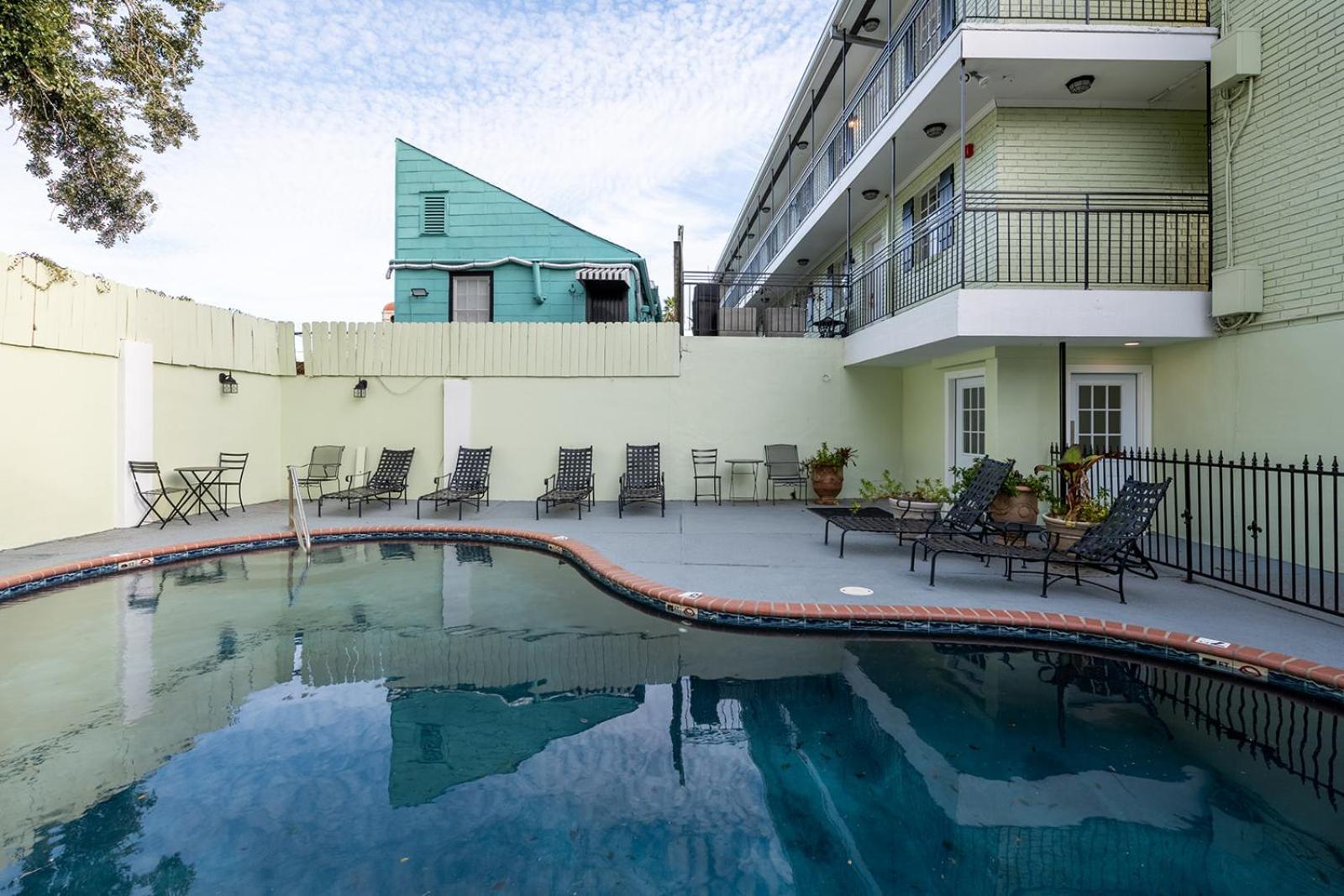 French Quarter Suites Hotel New Orleans  Kültér fotó